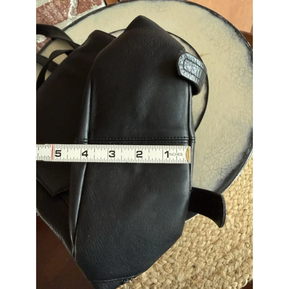 Tignanello Black Leather Sling Backpack‎ Day Pack Handbag Purse Adj Strap